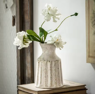 "Vintage Charm Collection"™ – Small Ceramic Vase